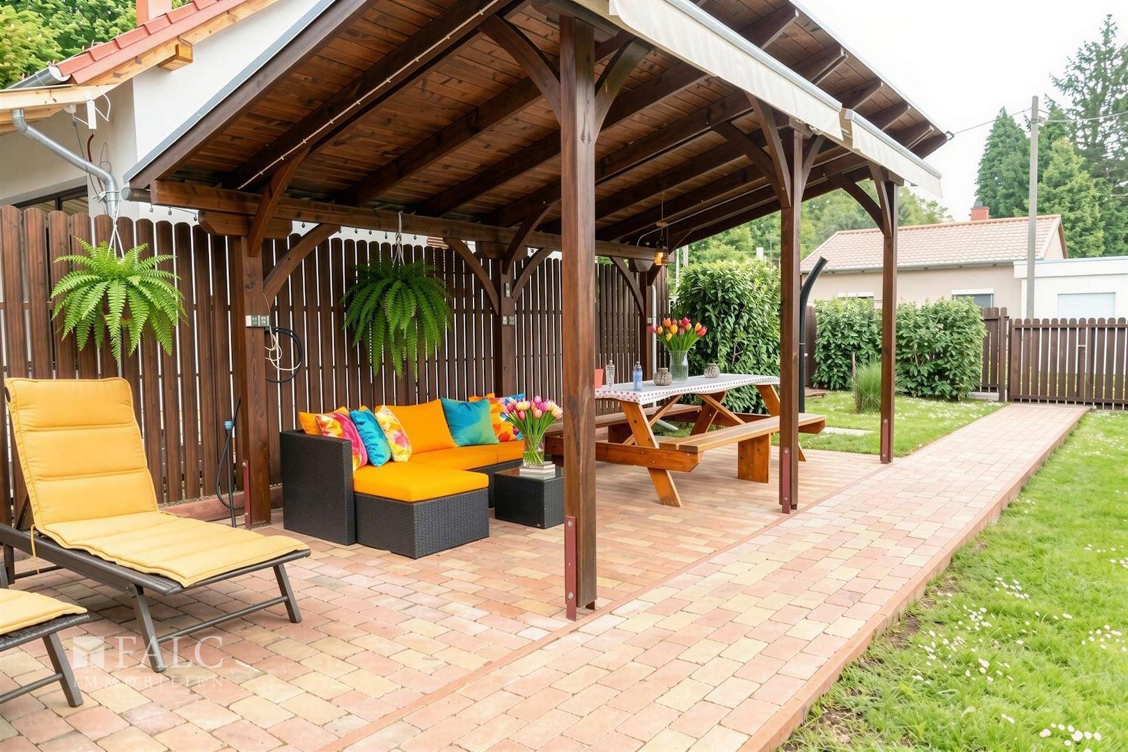 überdachte Terrasse