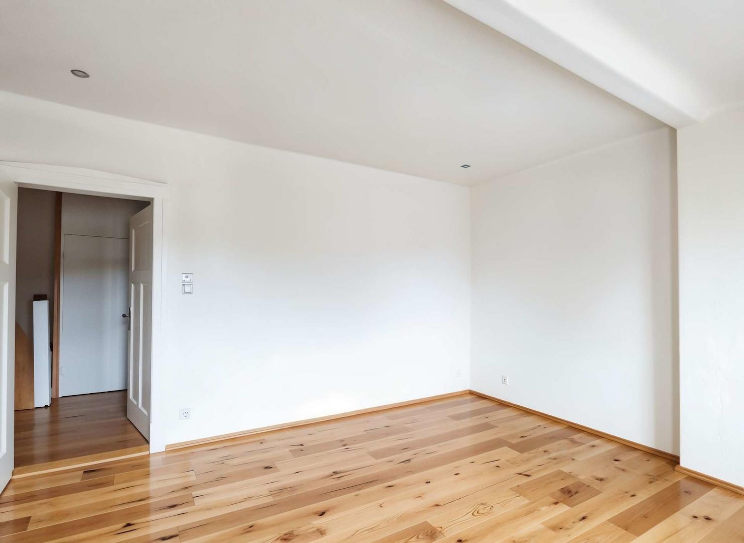 Arbeitszimmer - KI renoviert