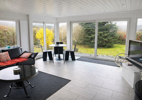 Wohnzimmer mit Blick in den G