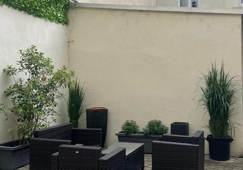 Hofbenutzung mit Sitzgelegenh.