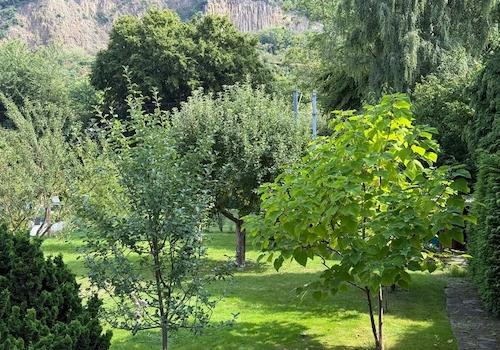 weitere Ansicht vom Grundstück