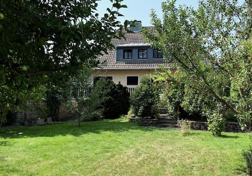 weitere Ansicht vom Grundstück