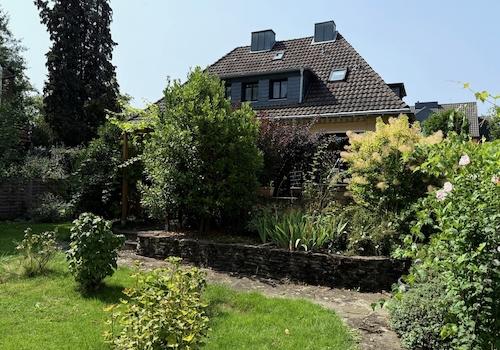 weitere Ansicht vom Grundstück