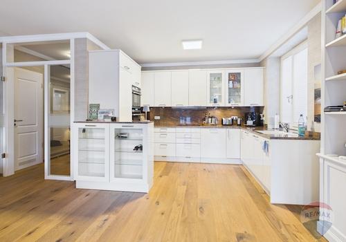 Wohnzimmer Blick in die Küche