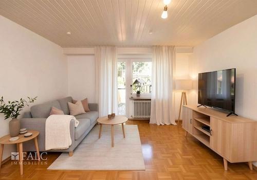 Wohnen UG - (KI generiert)