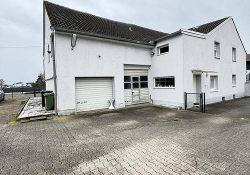 Einfahrt Garage 