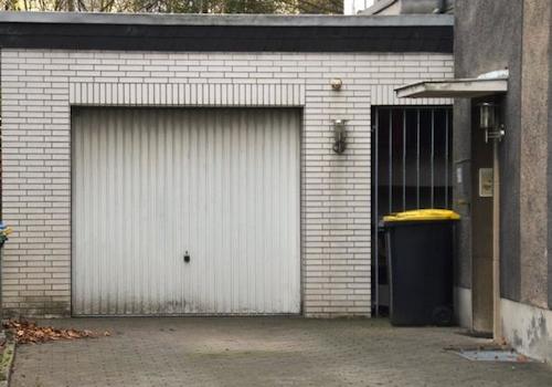 Garage, Eingang zum Haus