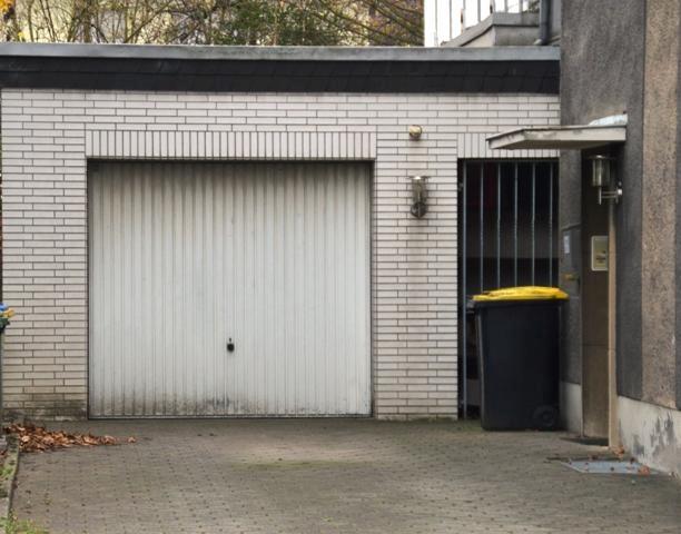 Garage, Eingang zum Haus