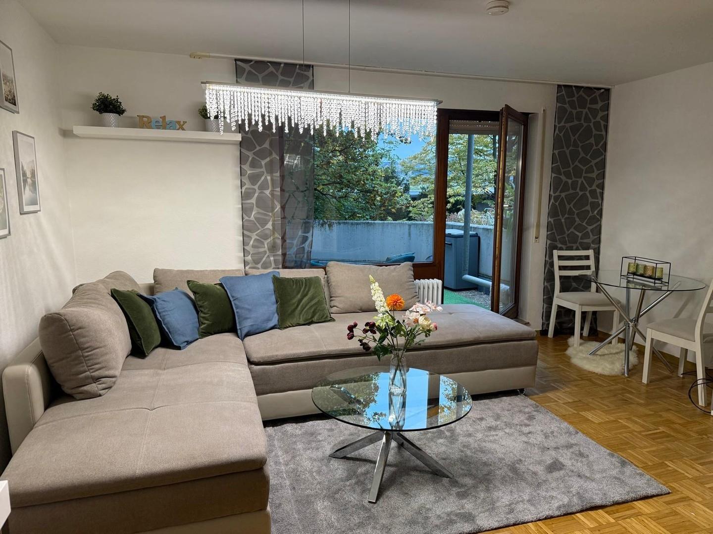 Wohn- und Schlafzimmer 1