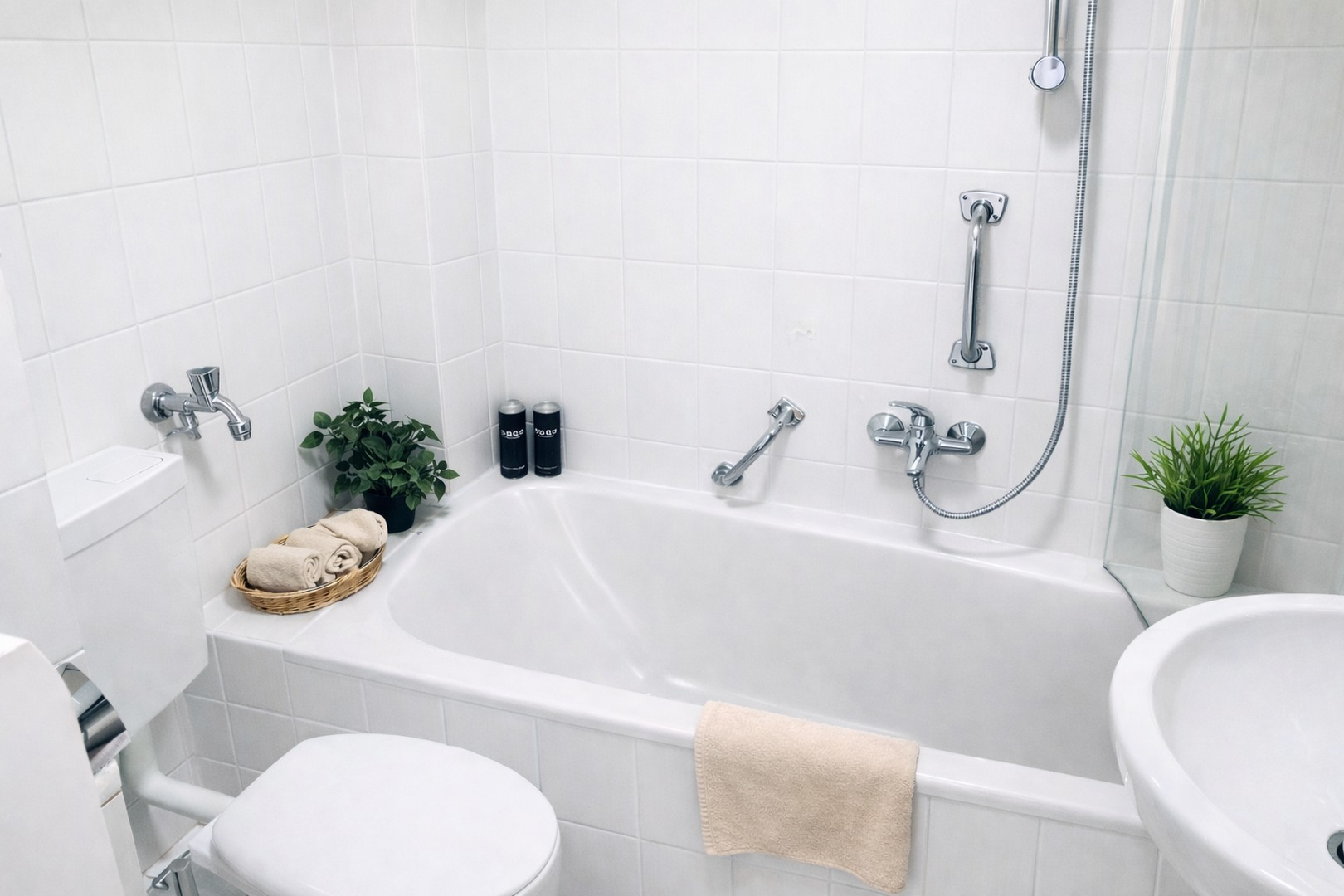 Bad Beispiel weiß lackieren