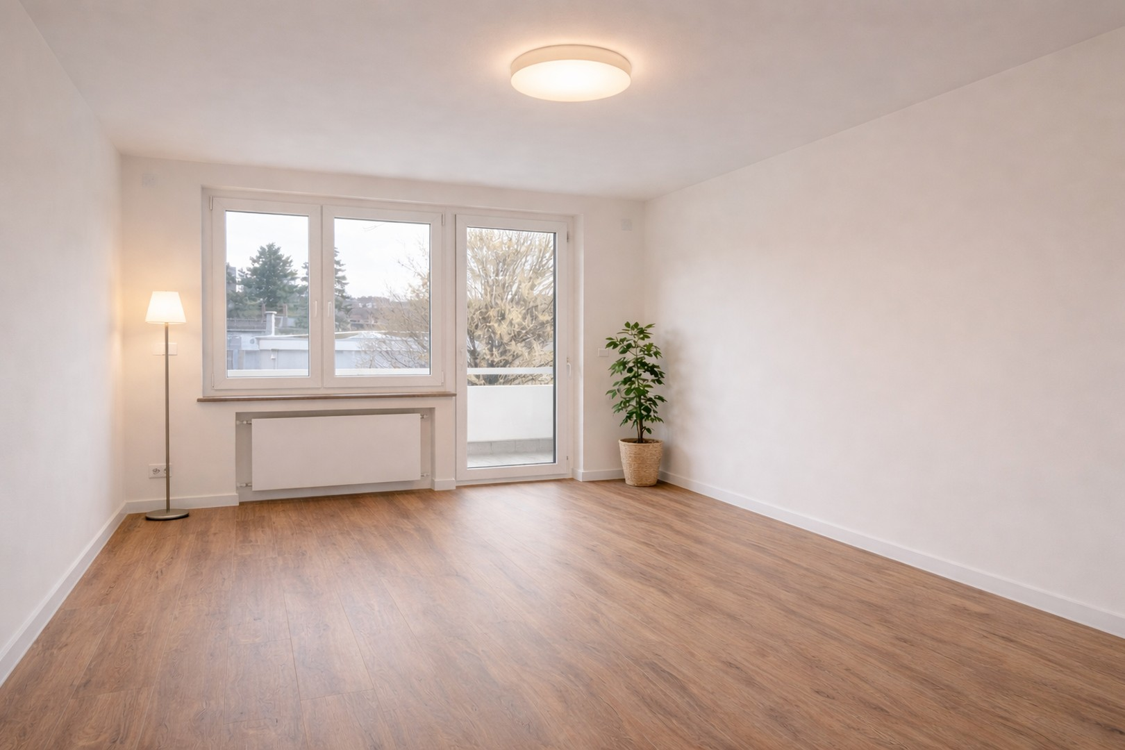 Wohnzimmer unmöbliert