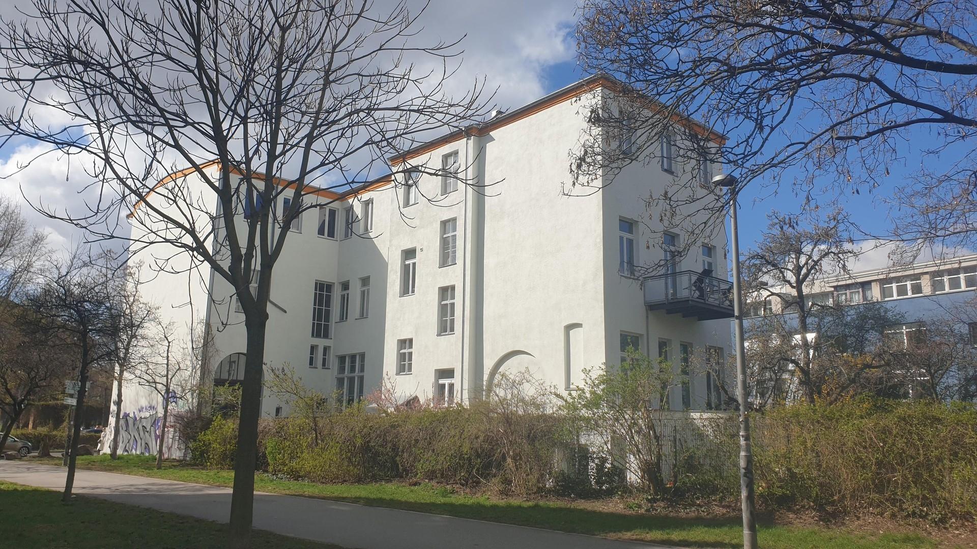 1 Gebäude von Südost