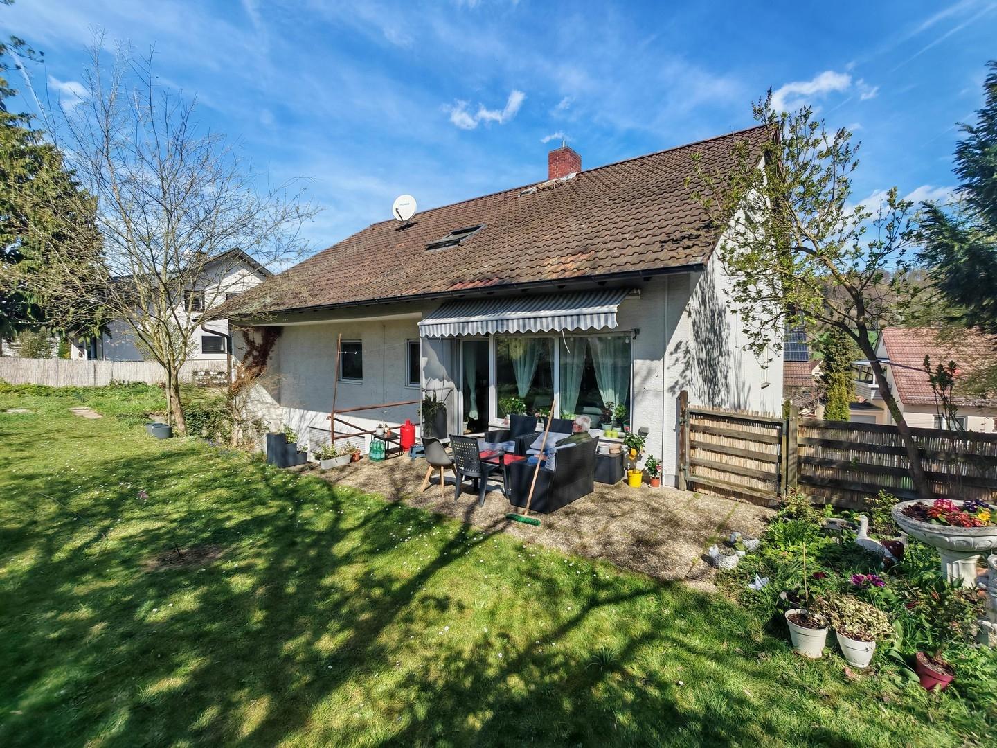 Ansicht Haus von Garten