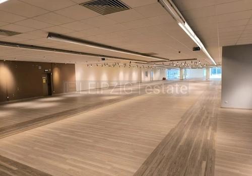 Verkausraum Ri. Eingang