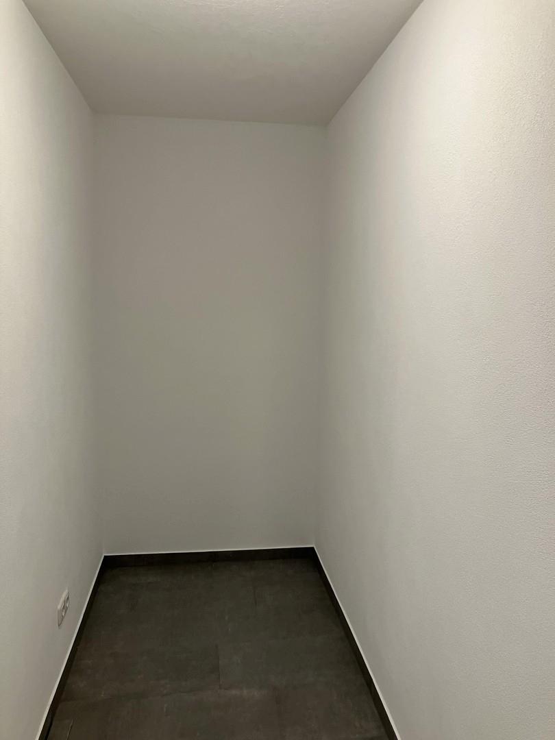 Abstellraum sehr groß