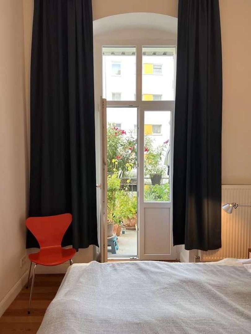 Schlafzimmer zum Hof