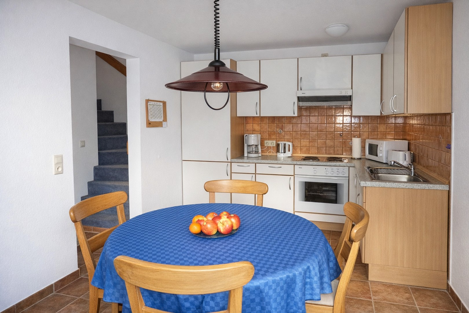 Küche mit Essbereich