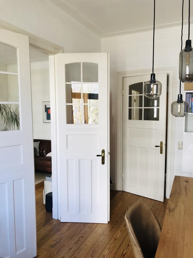 Wohn-/Esszimmer mit Doppeltür