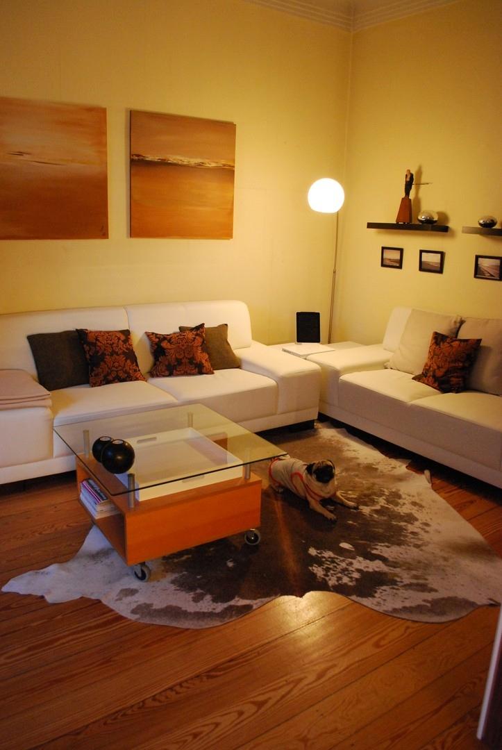 Gemütlich wohnen mit Stuck