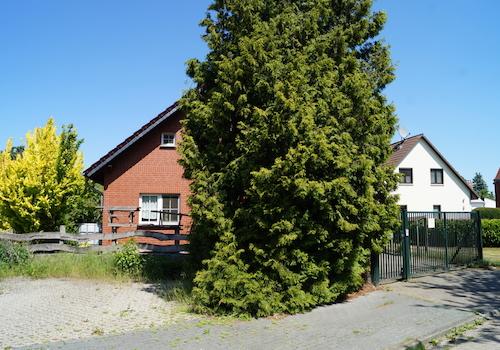 straßenseitige Ansicht