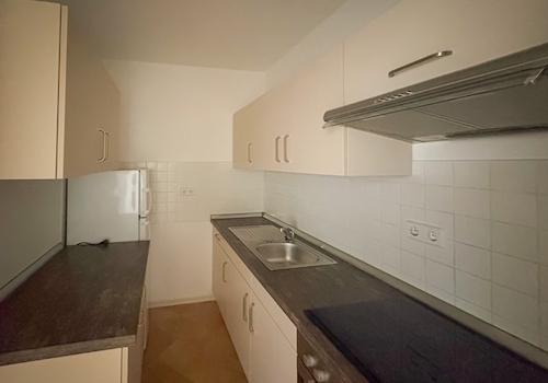 offene Küche mit Einbauküche