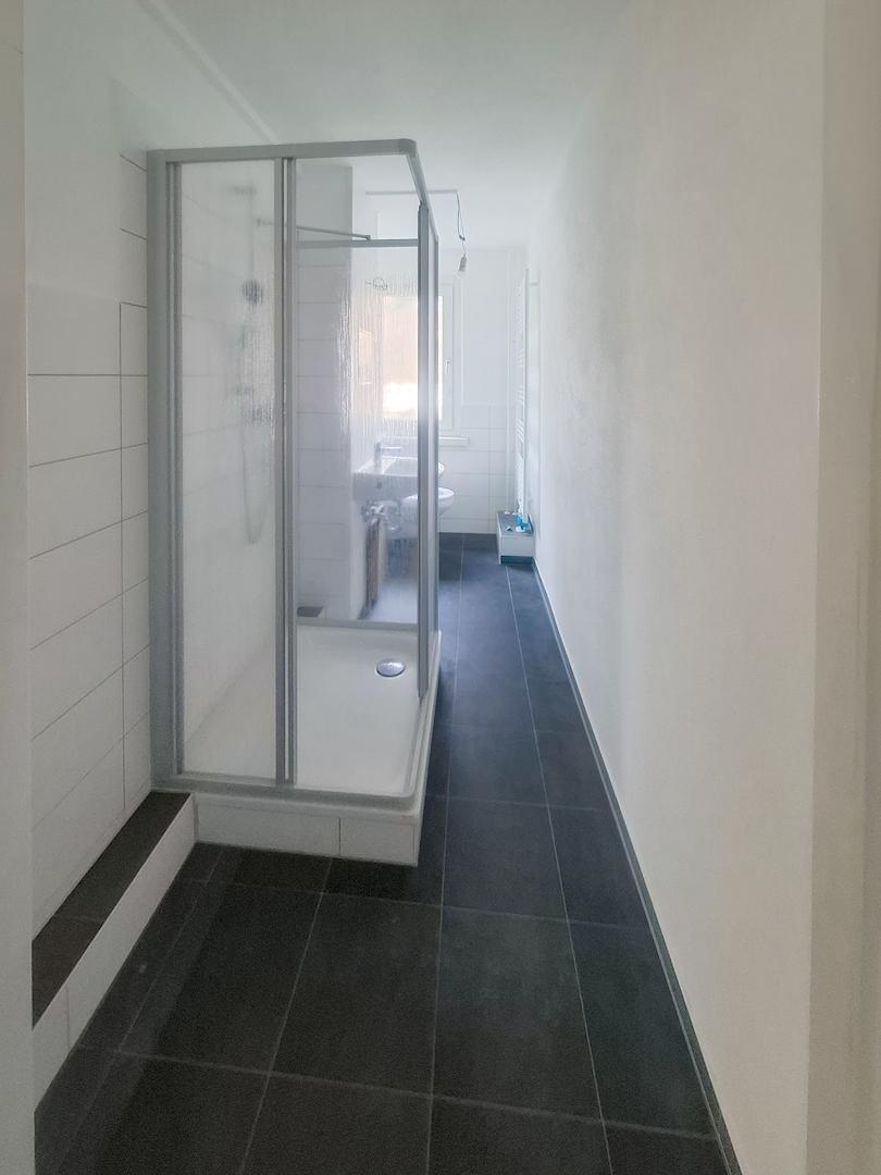 Duschbad mit Fenster