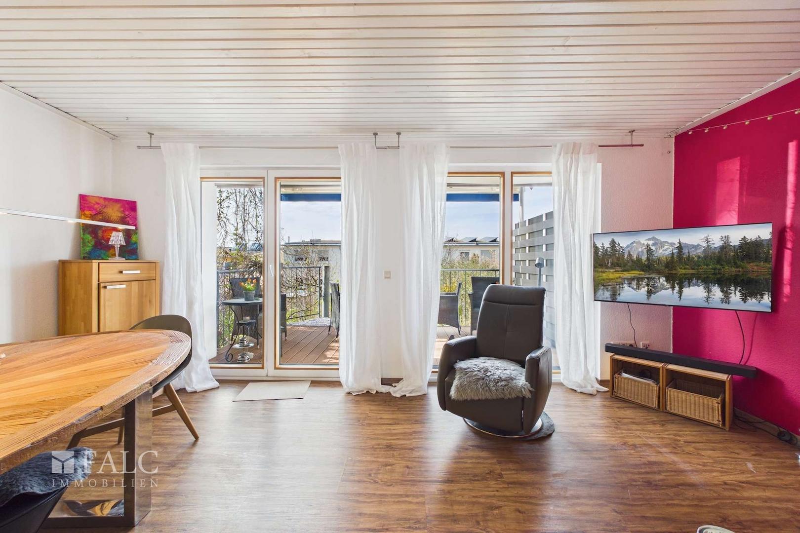 Großzügiger Wohn-/Essbereich