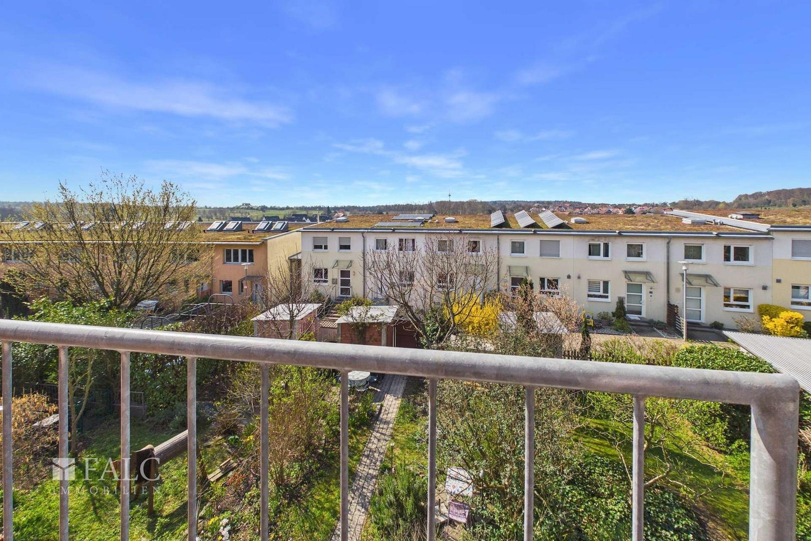 ... mit Blick in die Berge