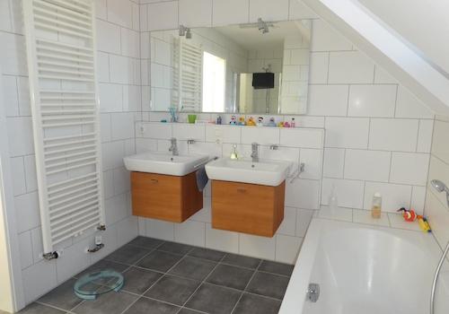Badezimmer Dachgeschoss