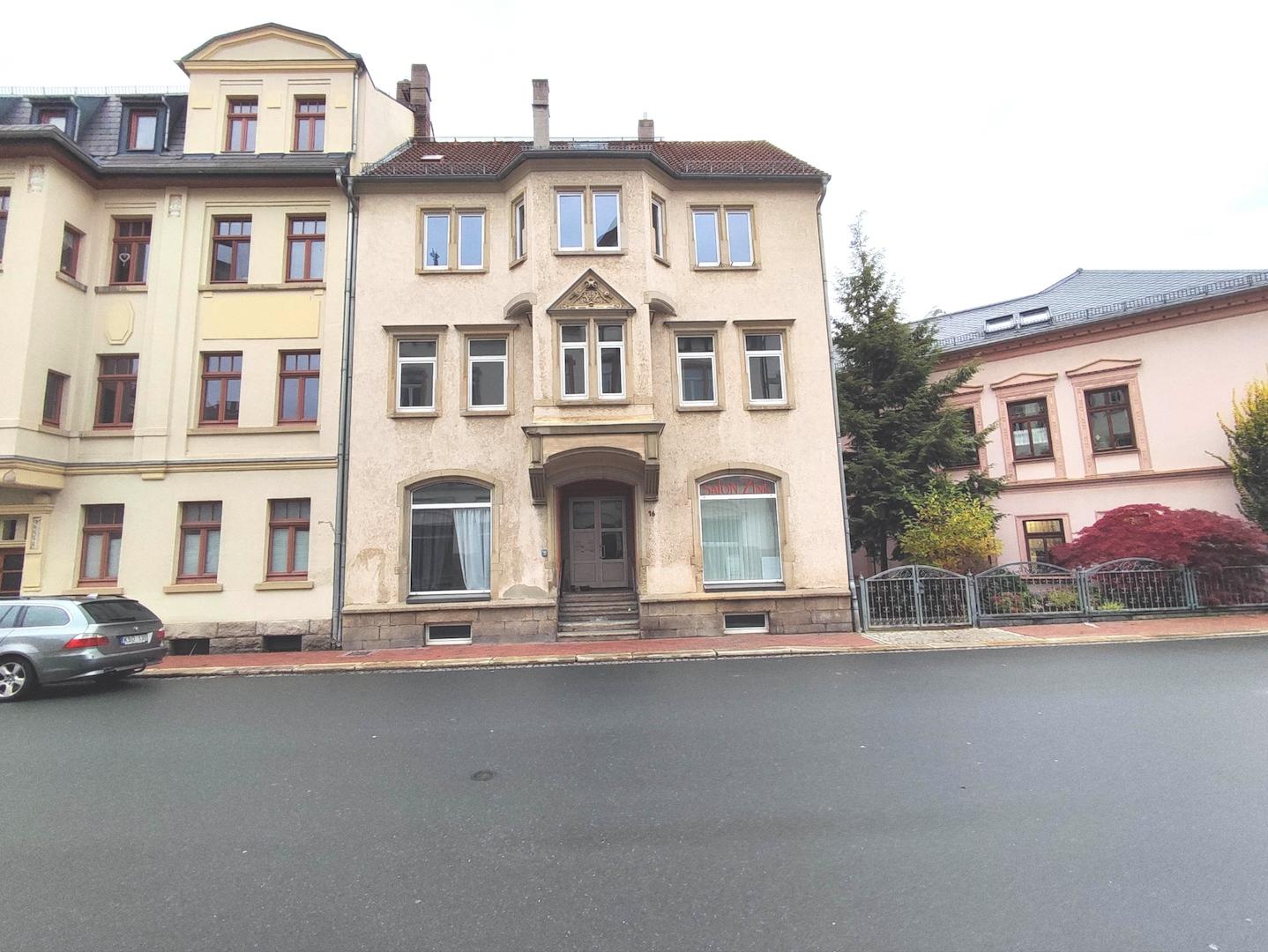 Straßenansicht