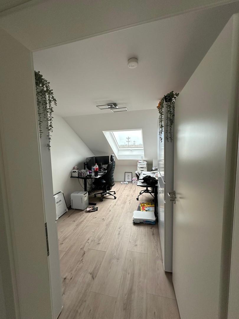 Büro/weiteres Zimmer