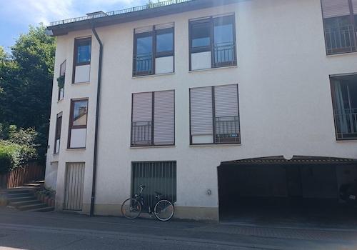 oben links die Wohnung