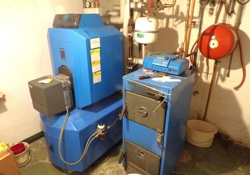 Öl- und Feststoffkessel