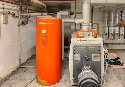 Im KG Flachbau auf West