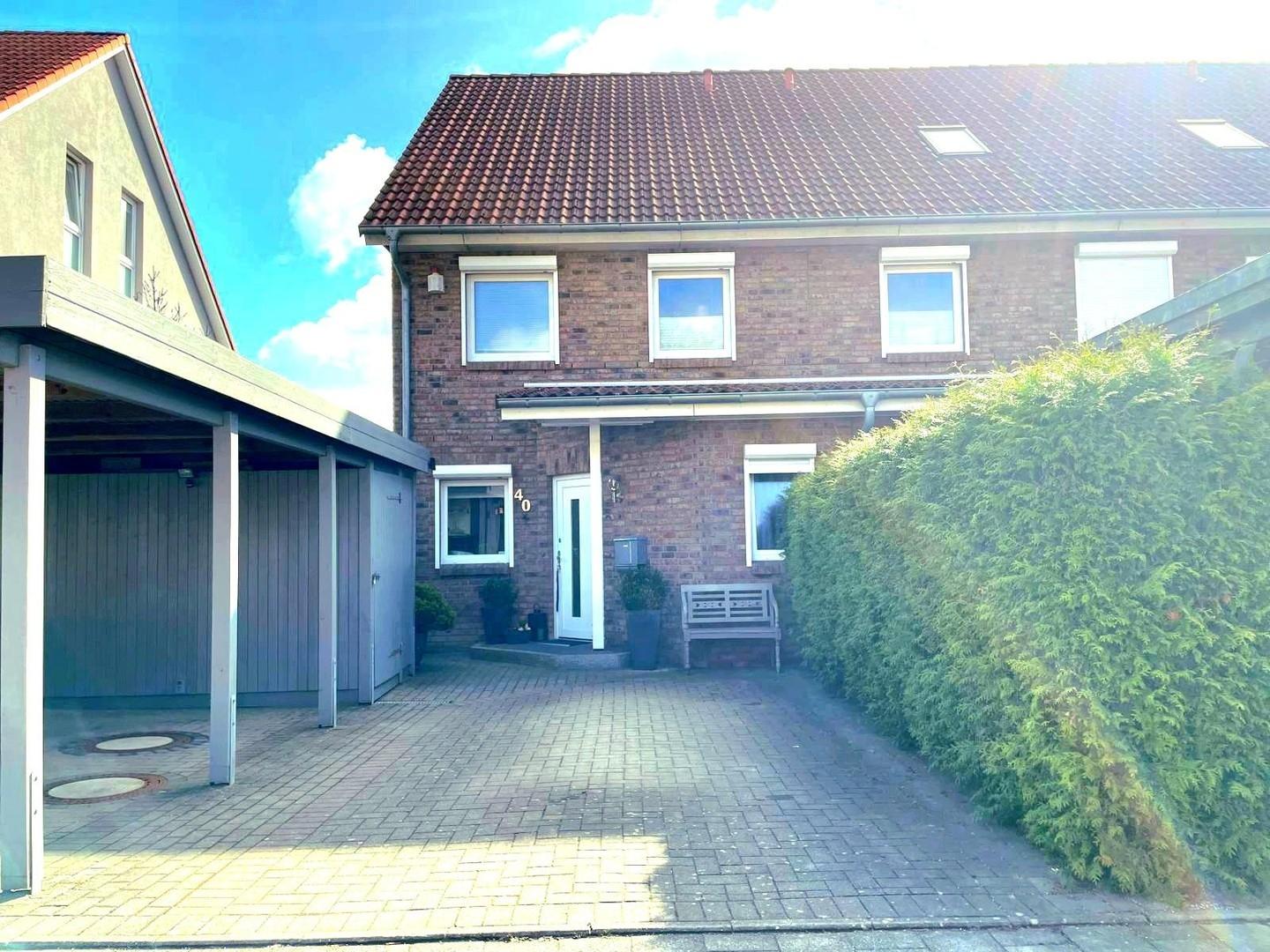 Hauseingang/Frontansicht