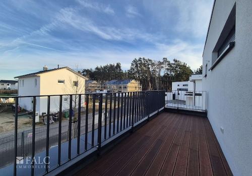 Balkon Straßenseite