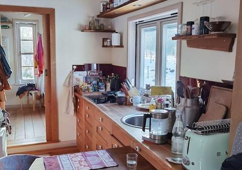 Küche /Bad lichtdurchflutet