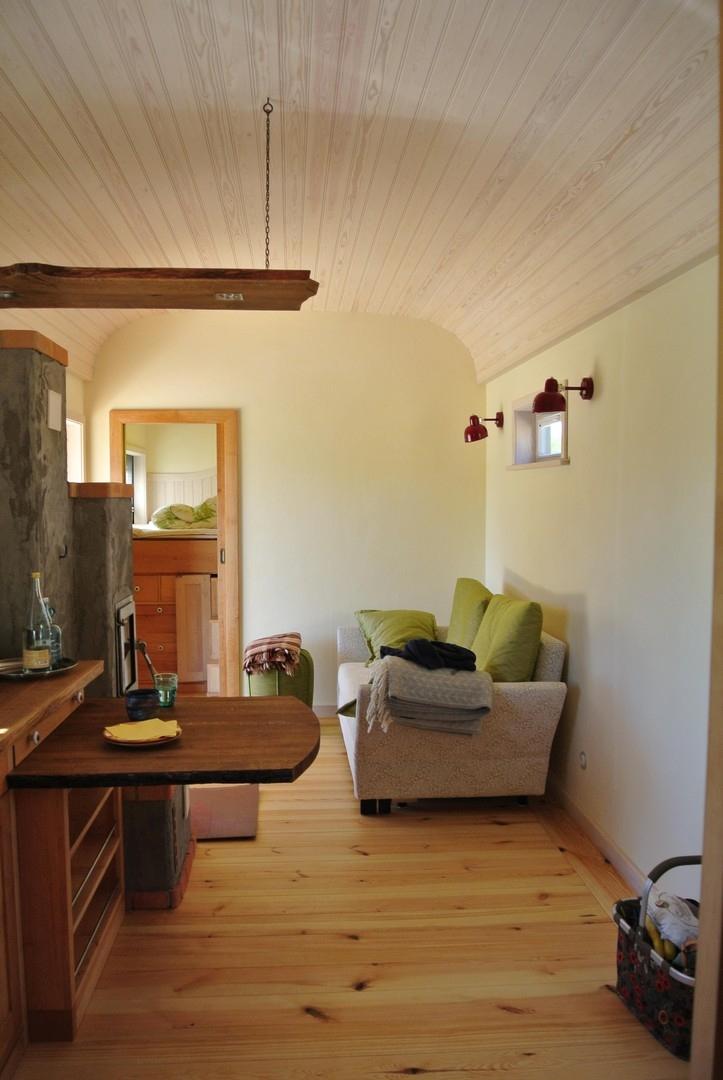 Wohnzimmer-Grundofen-Schlafzi.