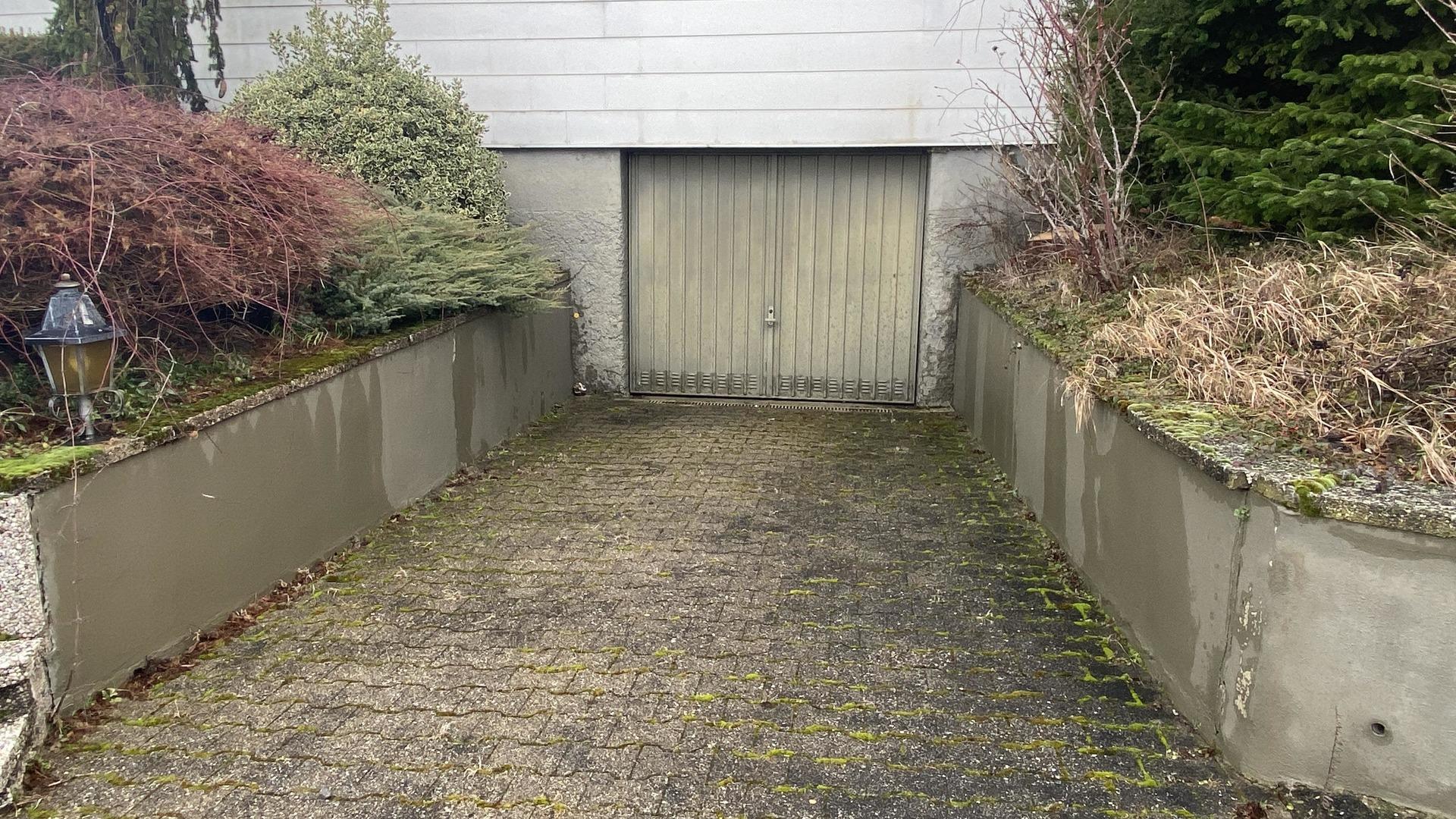 Garageneinfahrt