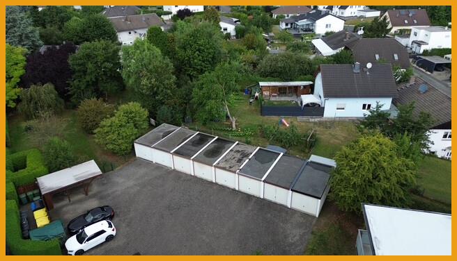 Blick auf die Garagen