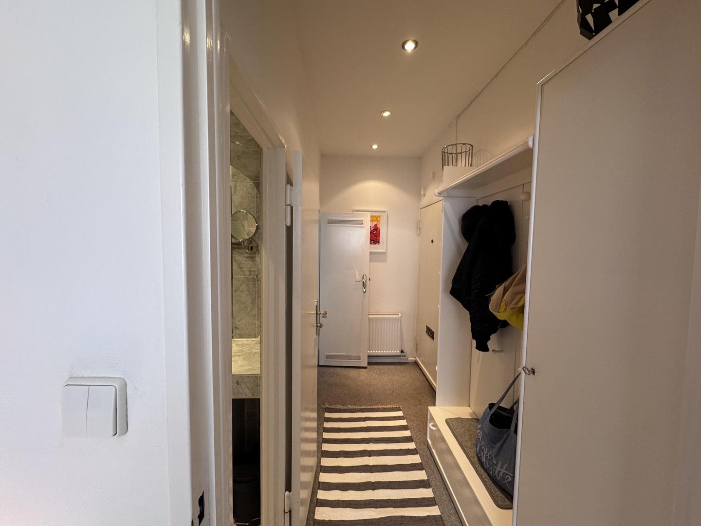 Corridor & wardrobes