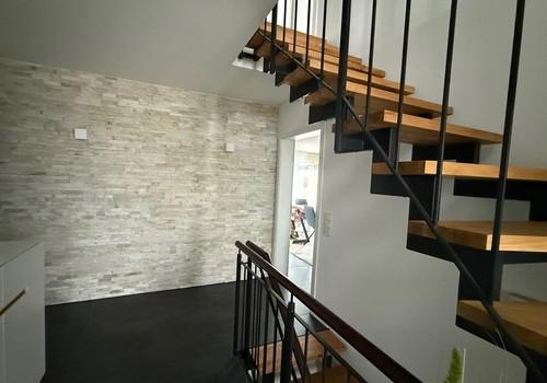 Eingangsbereich und Treppen