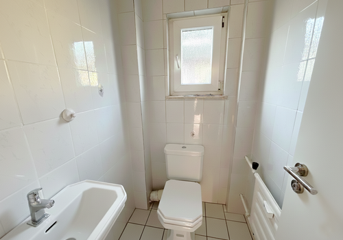 OG - separates WC