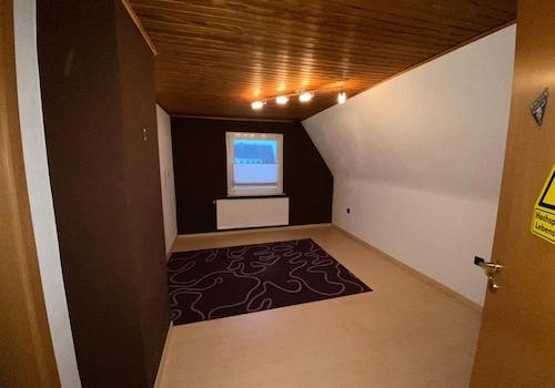 Zimmer 1 Dachgeschoss