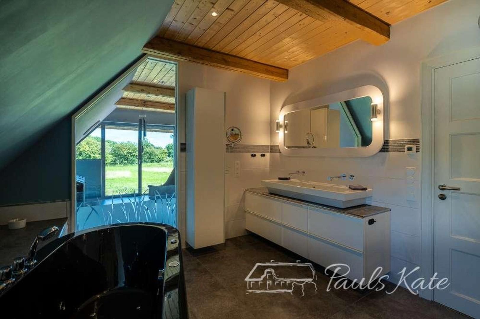 Badezimmer mit Aussicht OG