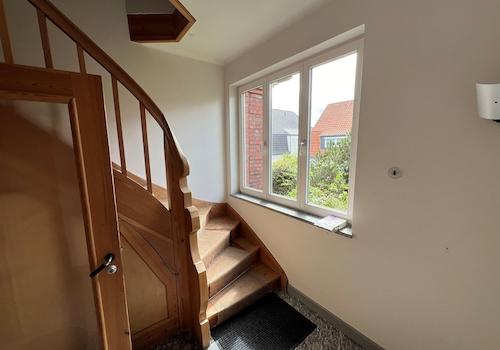 Treppenhaus / Treppe zum DG