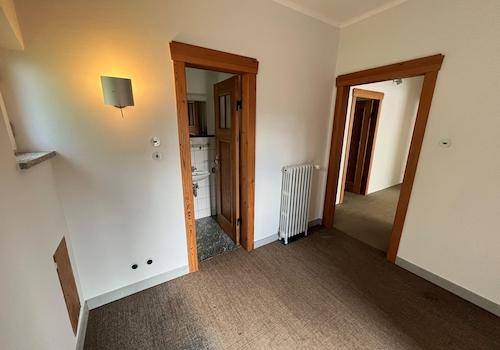 Gäste-WC / Flur EG 4