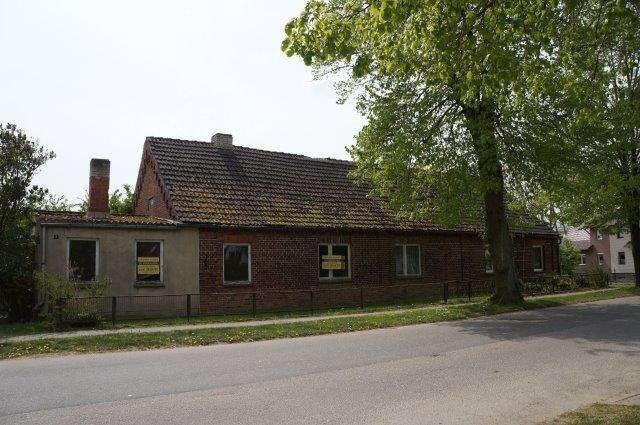 Ansicht mit Anbau links