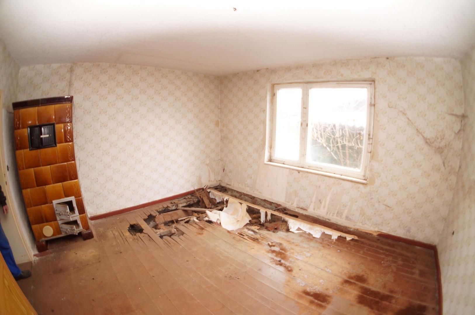 Zimmerbeisp. Schaden im Boden