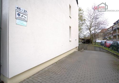 Zufahrt zum Grundstück